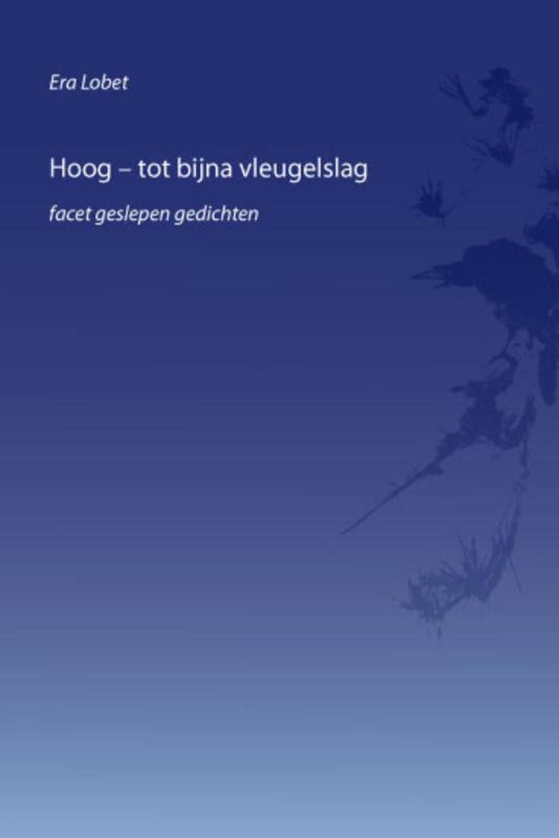 Hoog tot bijna vleugelslag